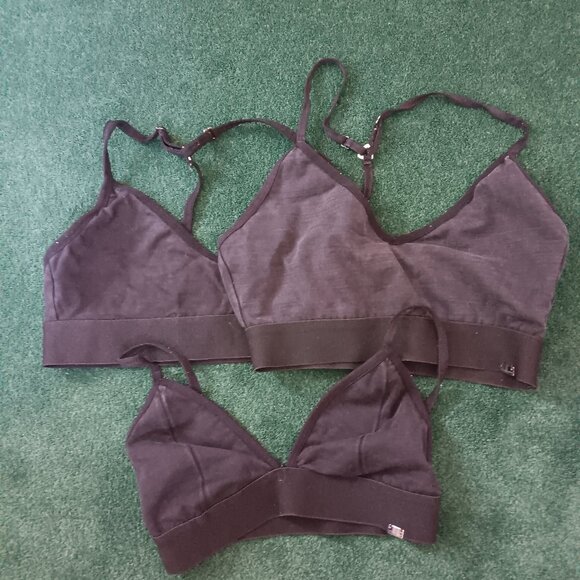 Lot of Workout Clothes - Picture 2 of 7